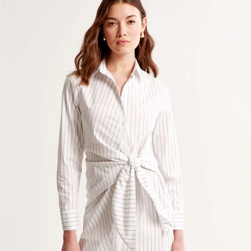 Abercrombie & Fitch Line Sleeve Wrap Shirt Dress - Picture 5 of 9